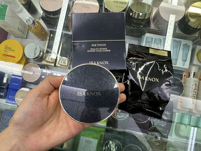 Isa knox dual cover cushion