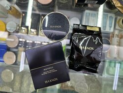 Isa knox age focus cushion