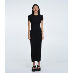 Урт дааашинз , плаж