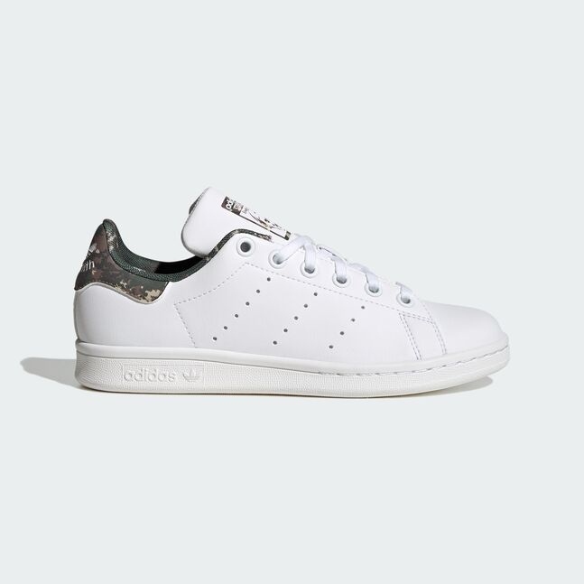 STAN SMITH J