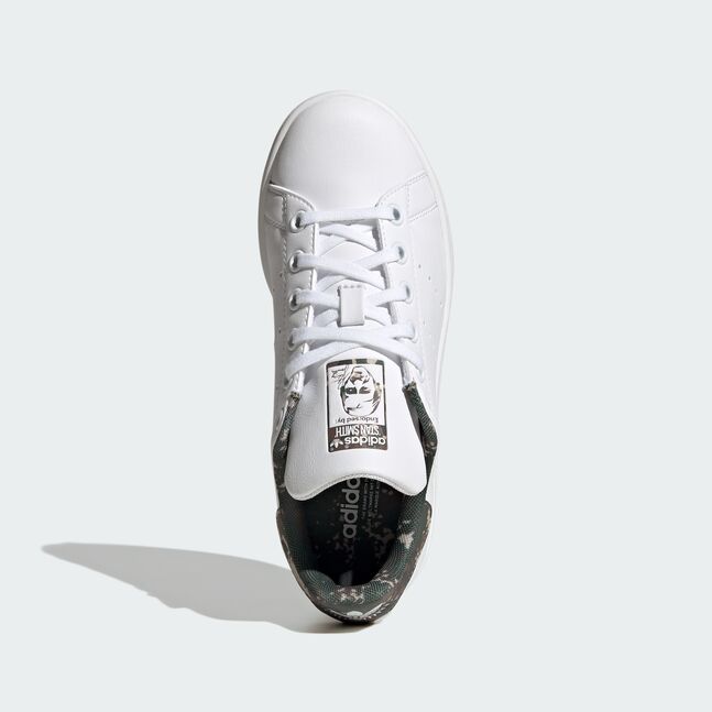 STAN SMITH J