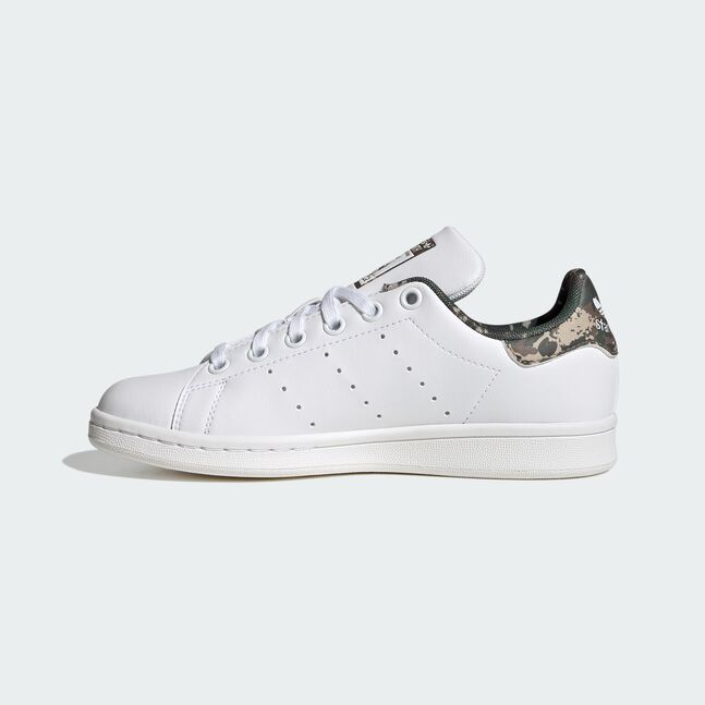 STAN SMITH J