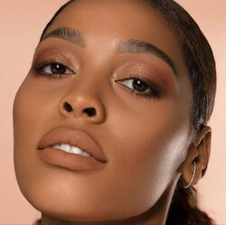 Dose of colors - cashew later