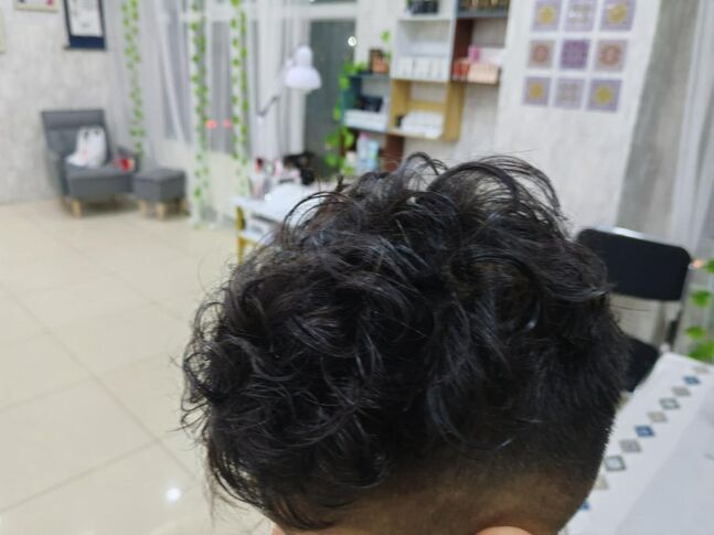 Эрэгтэй буржгар хими