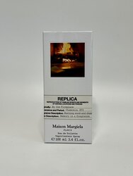 Replica by the fireplace edt