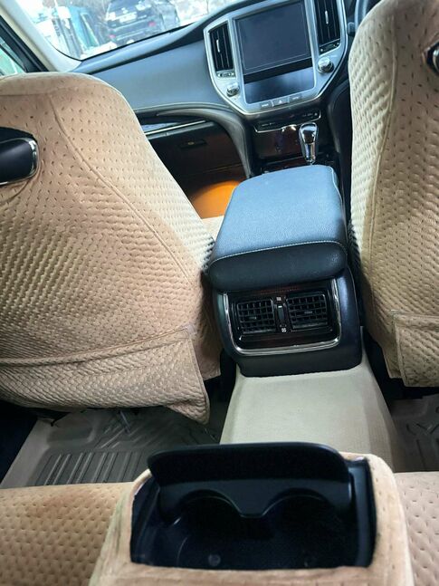 Toyota Crown 2018/2024