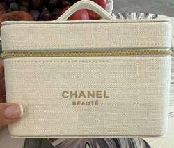 Chanel pouch