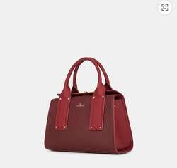 Ажил хэрэгч цүнх