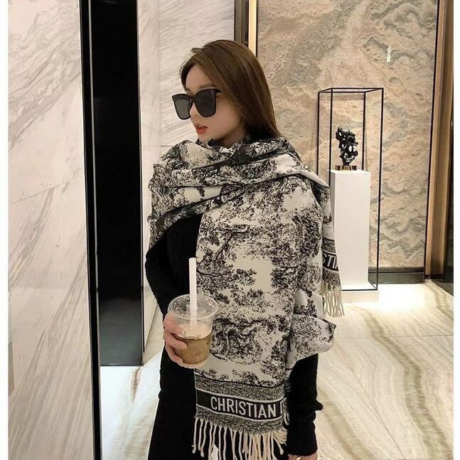 Christian dior ороолт