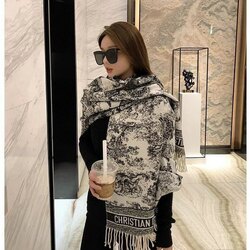 Christian dior ороолт