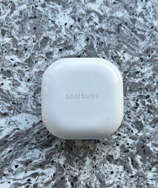 Samsung galaxy buds 2 purple 