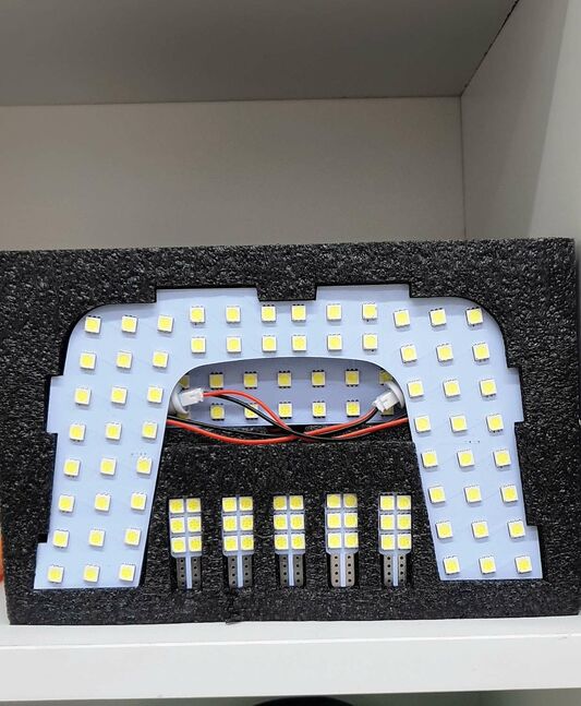 Приус 50,55 заалны ком лэд гэрэл