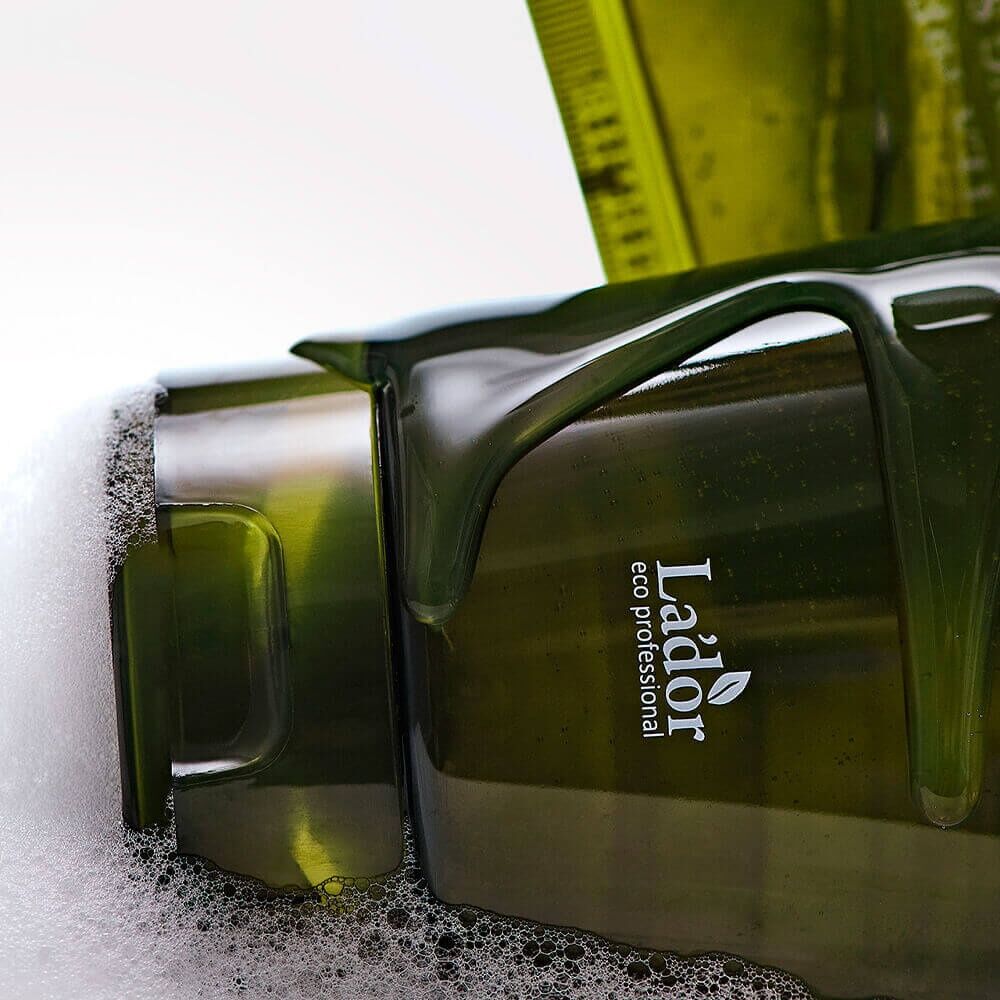 LADOR TEA TREE CALMING SCALP SHAMPOO 330ml