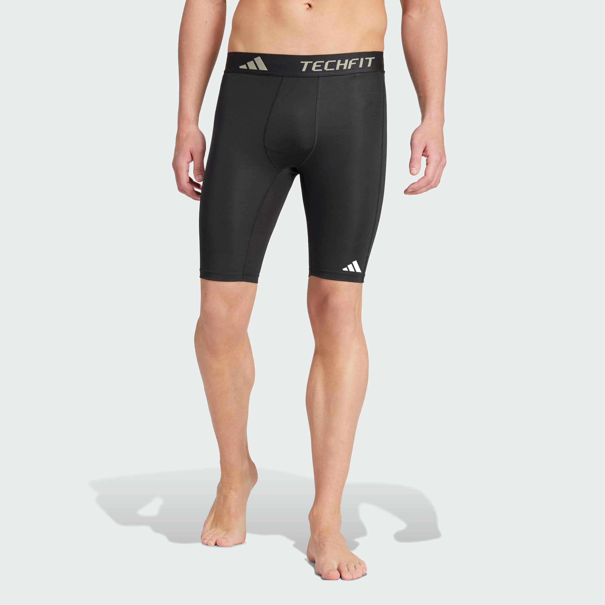 TF BASE SHORT T BLACK