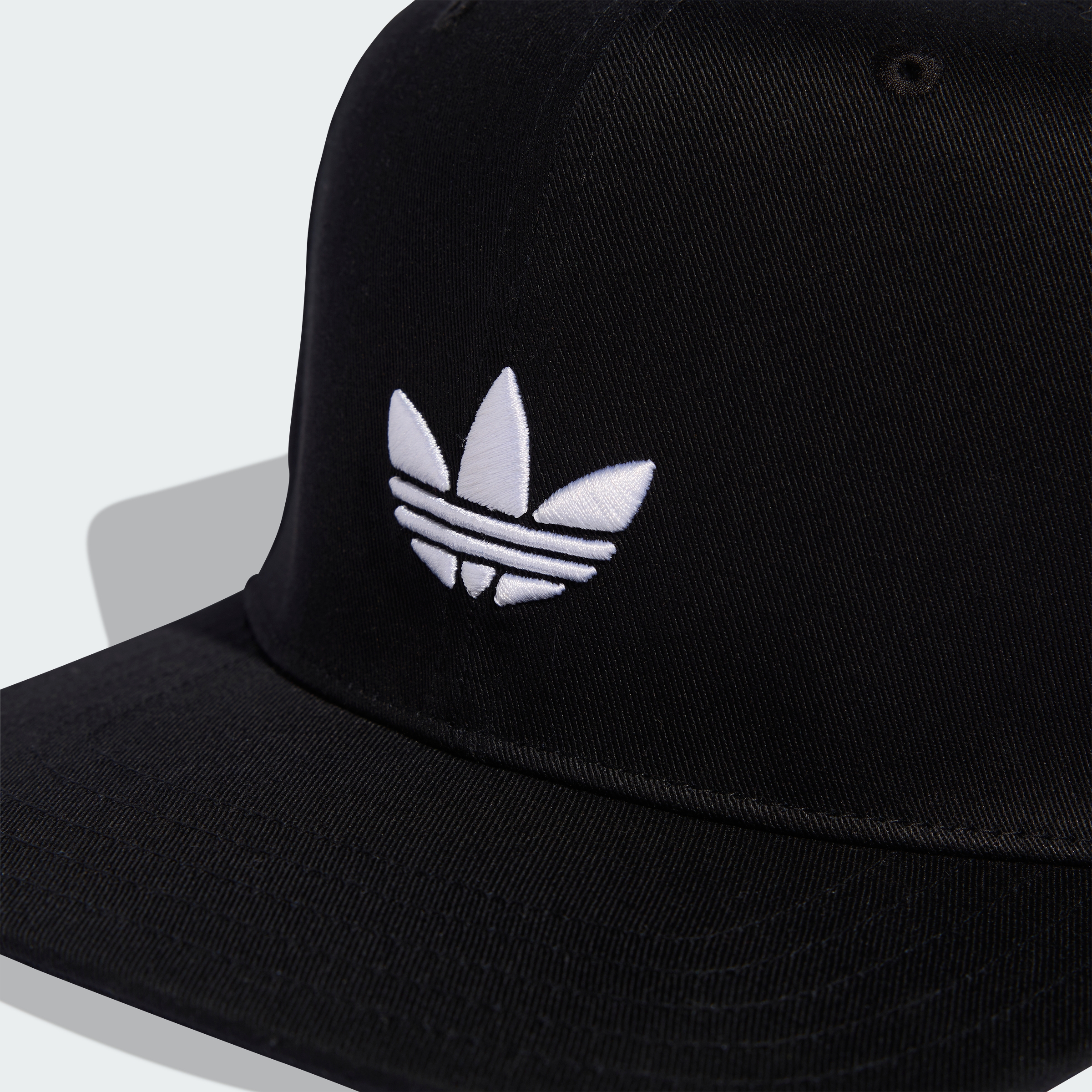 SNAPBACK CAP BLACK