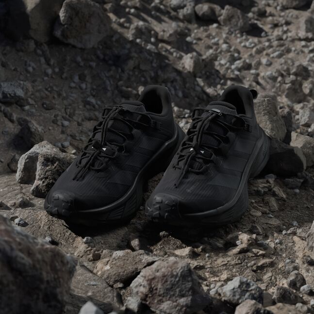 ADILETTE COMFORT 2. CBLACK/FTWWHT/CBLACK