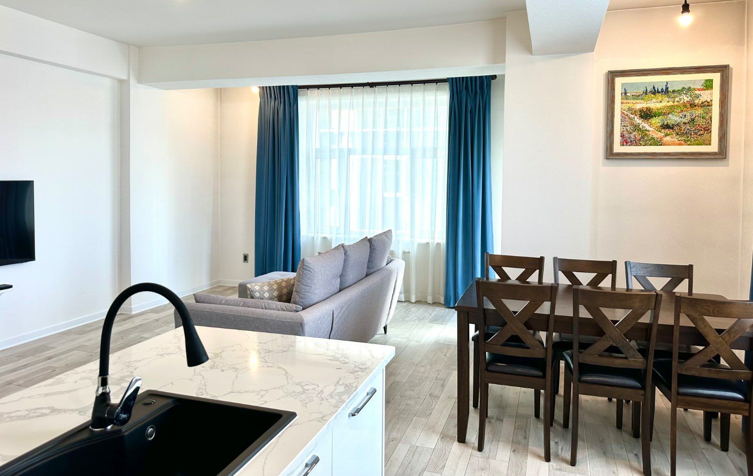 Гадаадийн иргэнд 4 өрөө байр түрээслүүлнэ 2