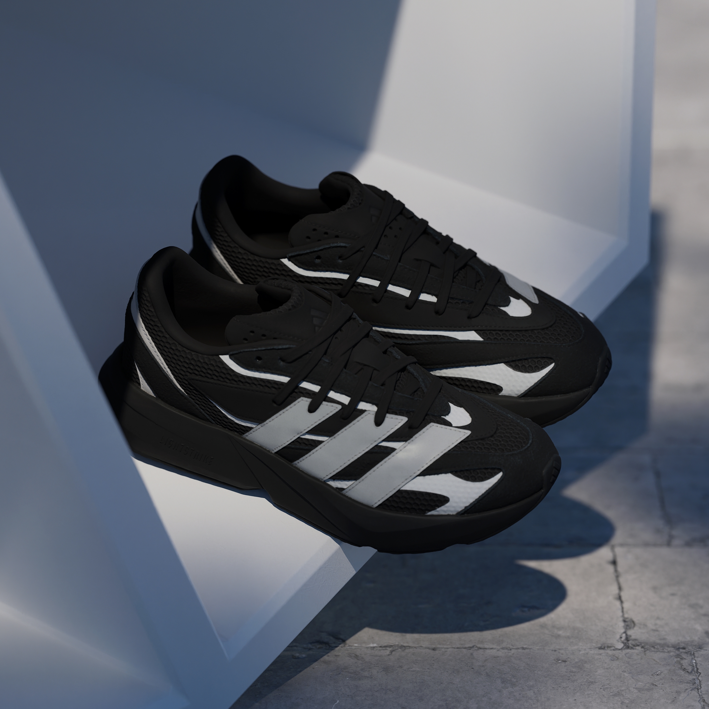 LIGHTBLAZE CBLACK/MSILVE/CBLACK