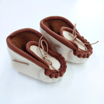 Тэмээ ноосон бойтог