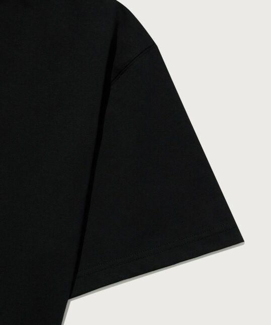 Center logo t-shirt in black