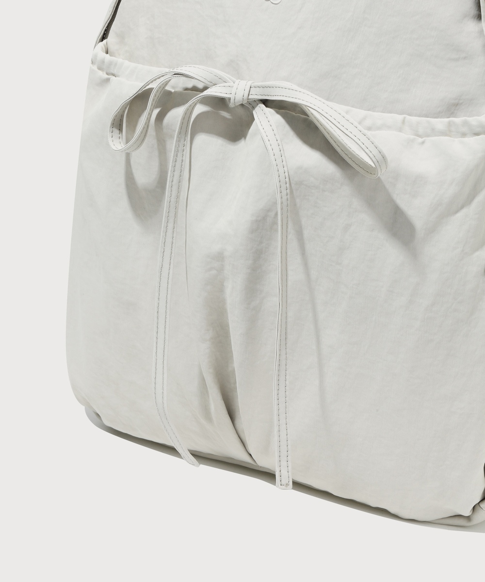 Women's Clover Heart Shirring Nylon Backpack Beige