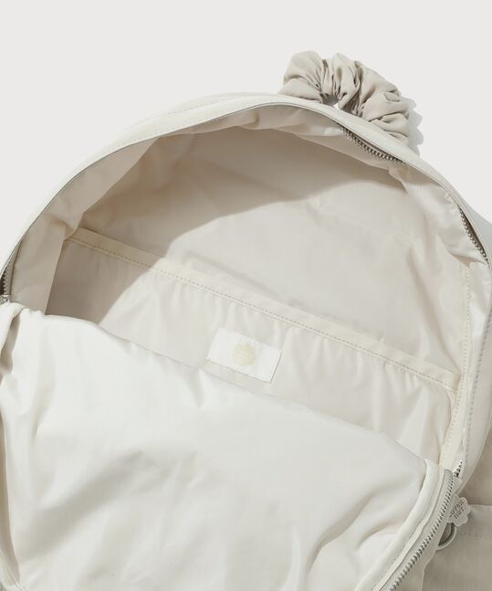 Women's Clover Heart Shirring Nylon Backpack Beige