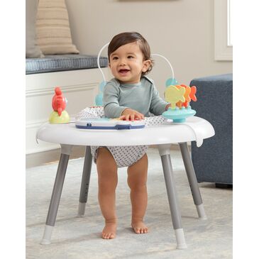 2 үйлдэлт хөгжүүлэх хөлд оруулагчтай, тоглоомын төв