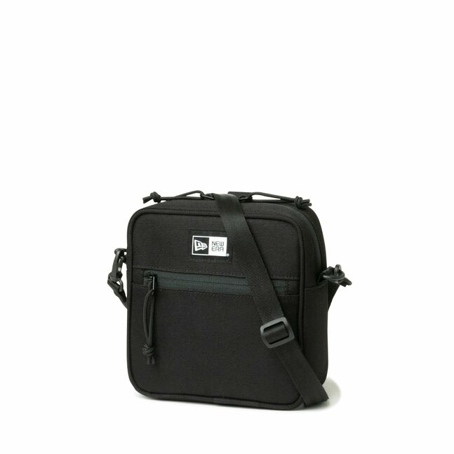 SQUARE SHOULDER POUCH BLK INTL