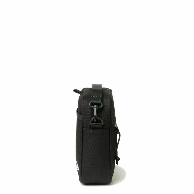 SQUARE SHOULDER POUCH BLK INTL