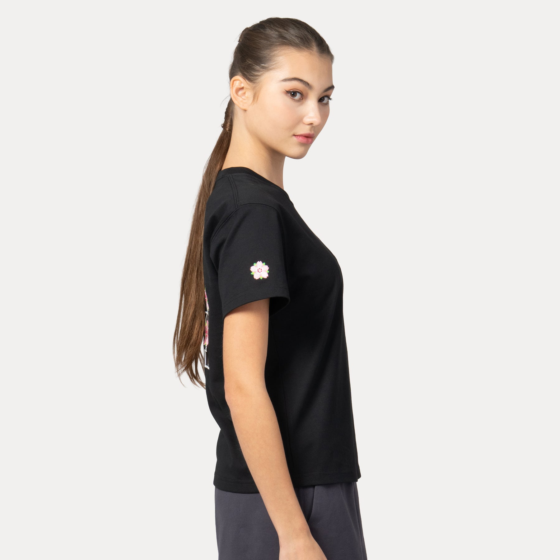 W SS TEE SAKURA PACK SS26 LOSDOD CEBLACK
