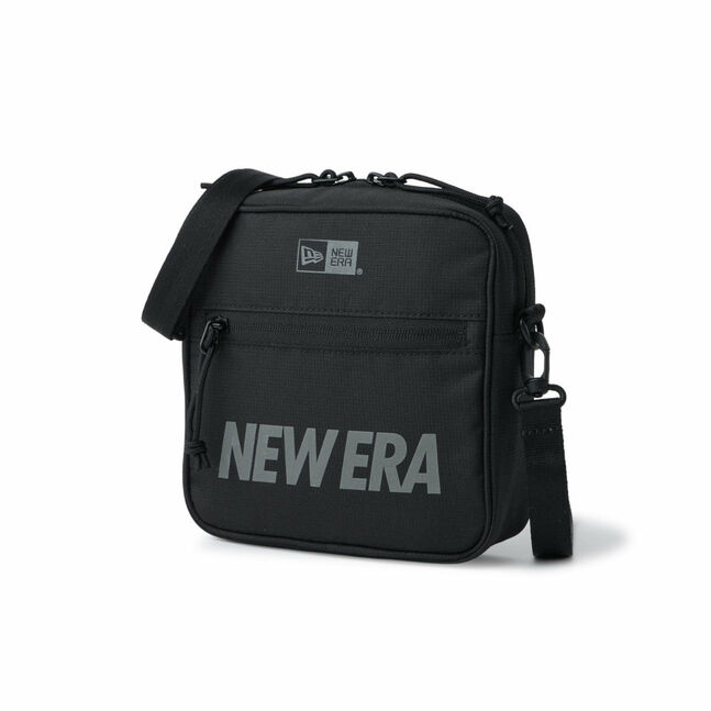 SQUARE SHOULDER POUCH NE LOGO BLK INTL