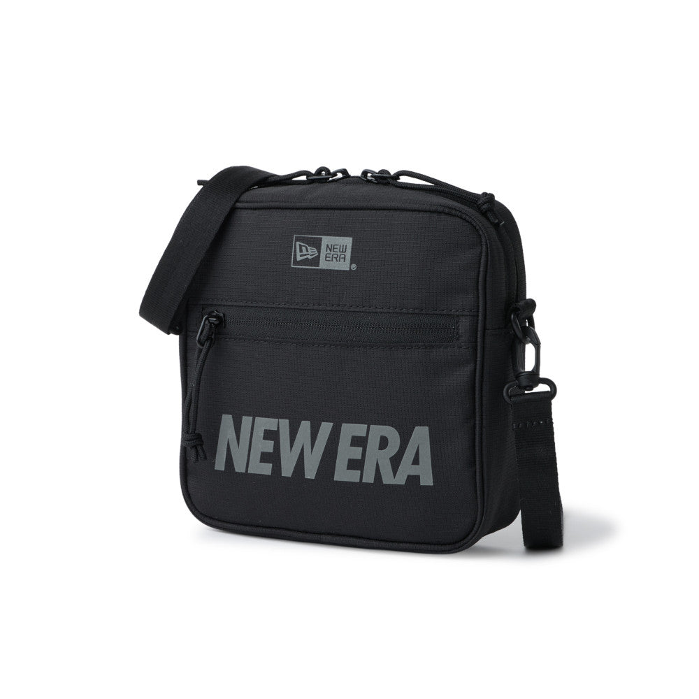 SQUARE SHOULDER POUCH NE LOGO BLK INTL