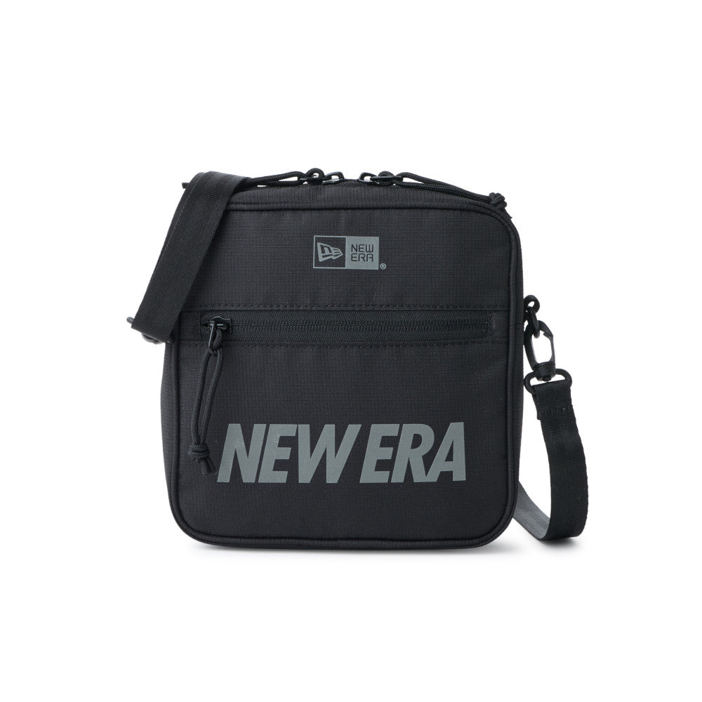 SQUARE SHOULDER POUCH NE LOGO BLK INTL