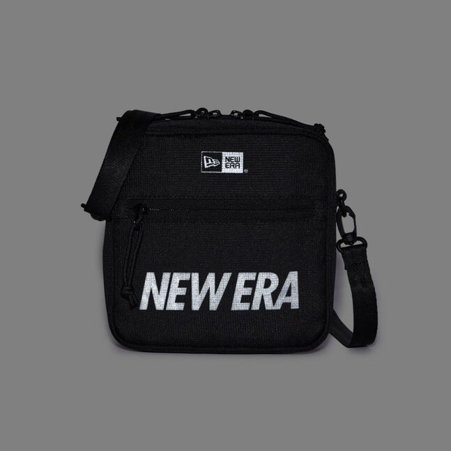 SQUARE SHOULDER POUCH NE LOGO BLK INTL