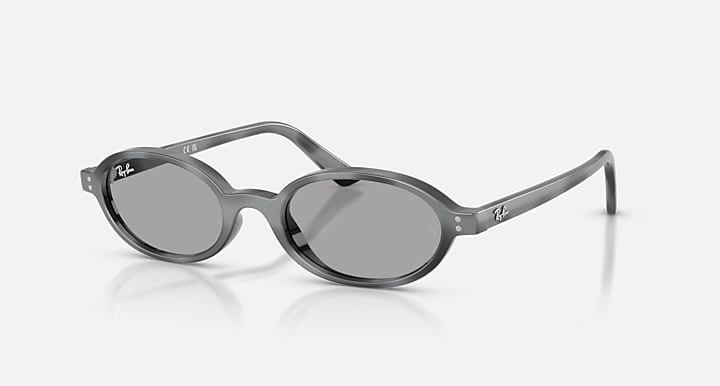 Ray-Ban, INJECTED UNISEX SUNGLASS