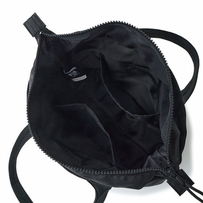 TOTE BAG M 150D NE LOGO BLK REF INTL