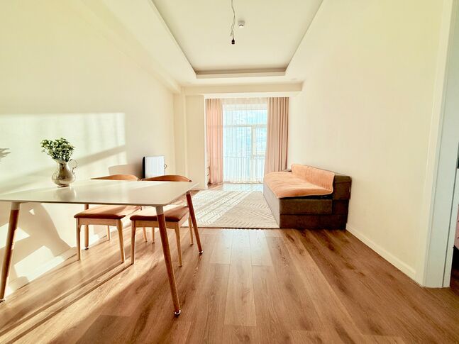 “Дөмөг өргөө” апартмент 2 өрөө зарна