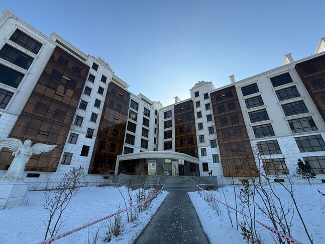 Нүхтэд жижиг талбай зарна 