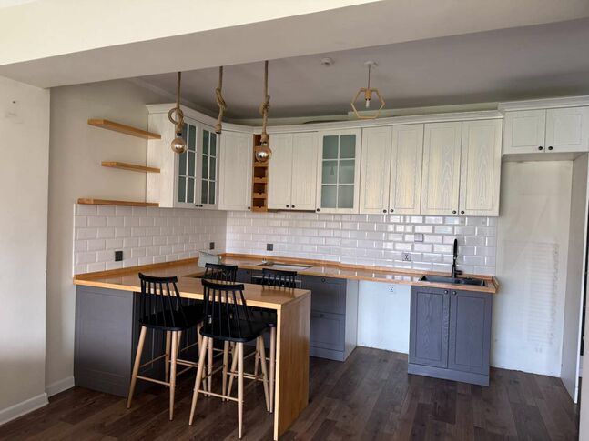 Зайсан UB town хотхонд 2 өрөө байр түрээслүүлнэ