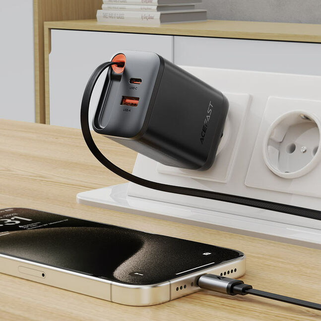 Acefast A111 PD67W (2*USB-C + USB-A)