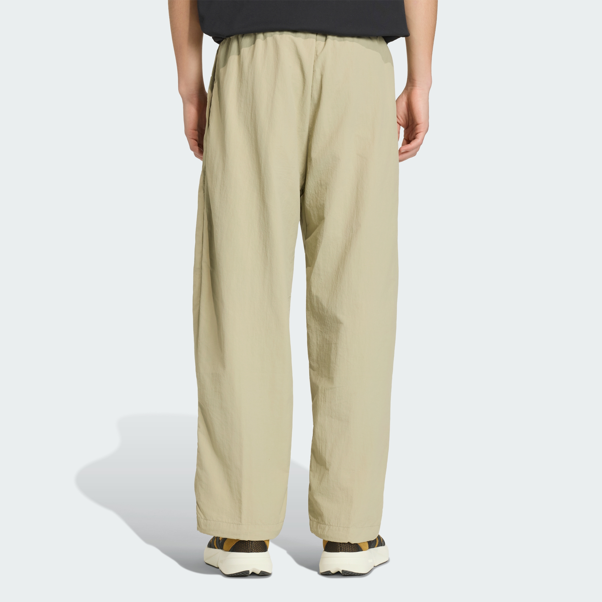 M SL WV PT 1 WOCA/BLACK