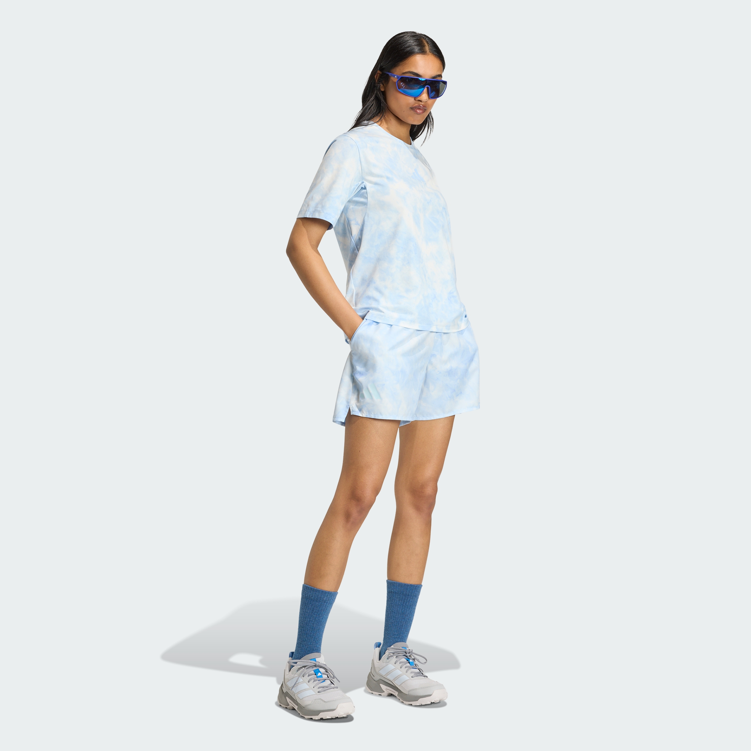 W MT TEE SD WHITE/GLOBLU