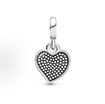 Зүрхэн шигтгээтэй Мөнгөн charm