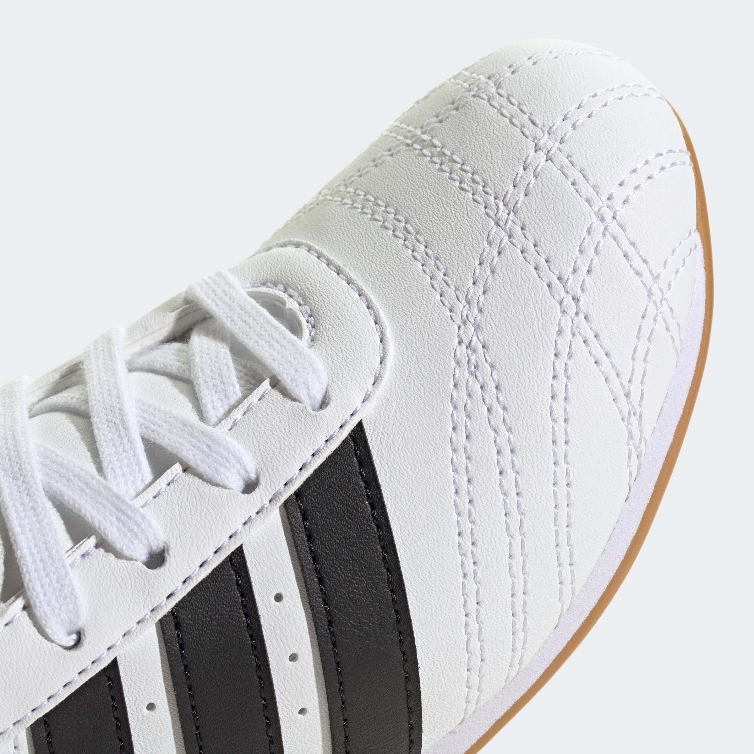 adidas TAEKWONDO LA FTWWHT/CBLACK/GUM3