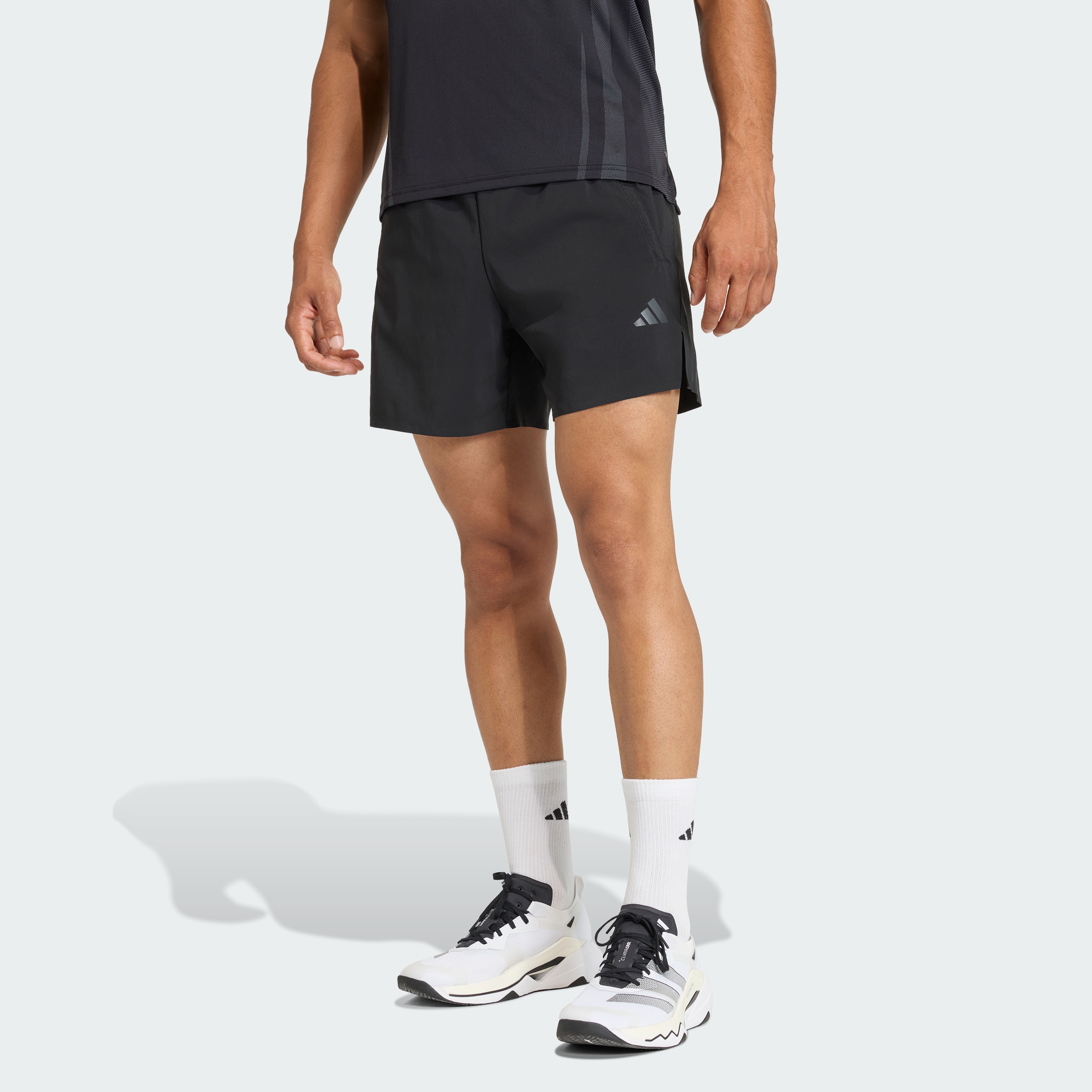 AIRCHILL SHORT BLACK