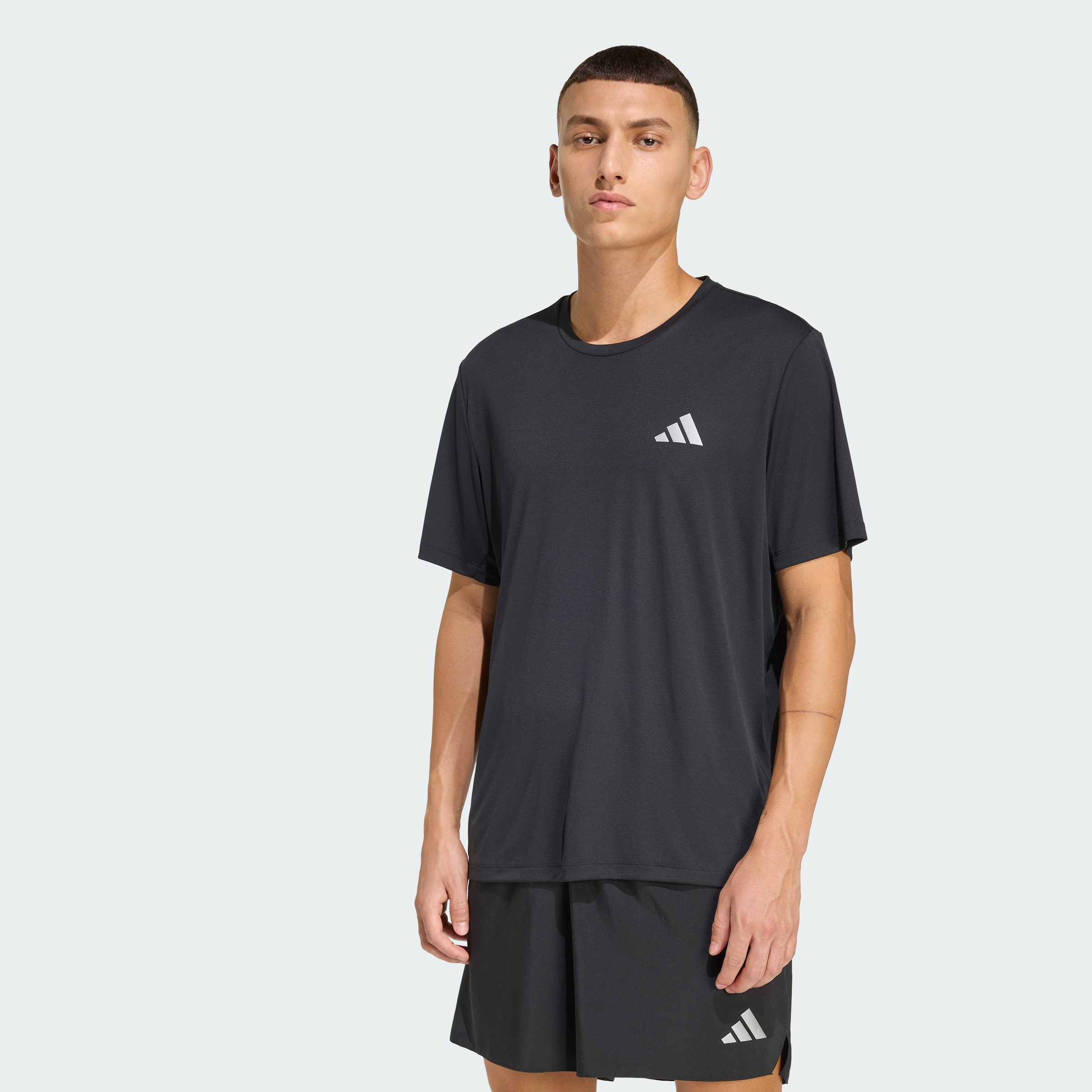 Run Ess Tee M BLACK