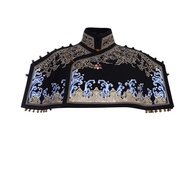 ELEGANT EMBROIDERED COLLAR 