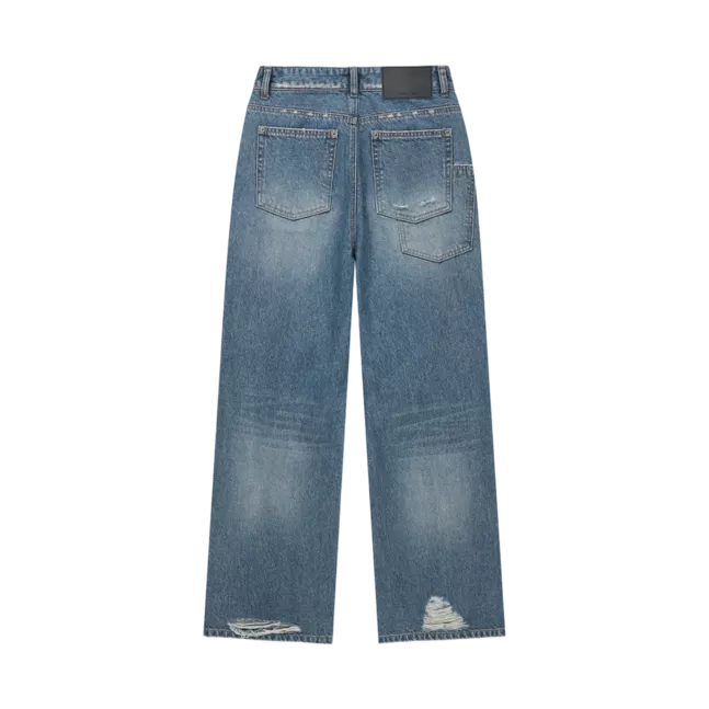 BACK POCKET PATCH DESTROYED DENIM PANTS