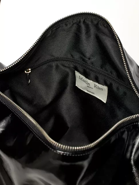 EMBOSSED LOGO LEATHER SHOULDER BAG