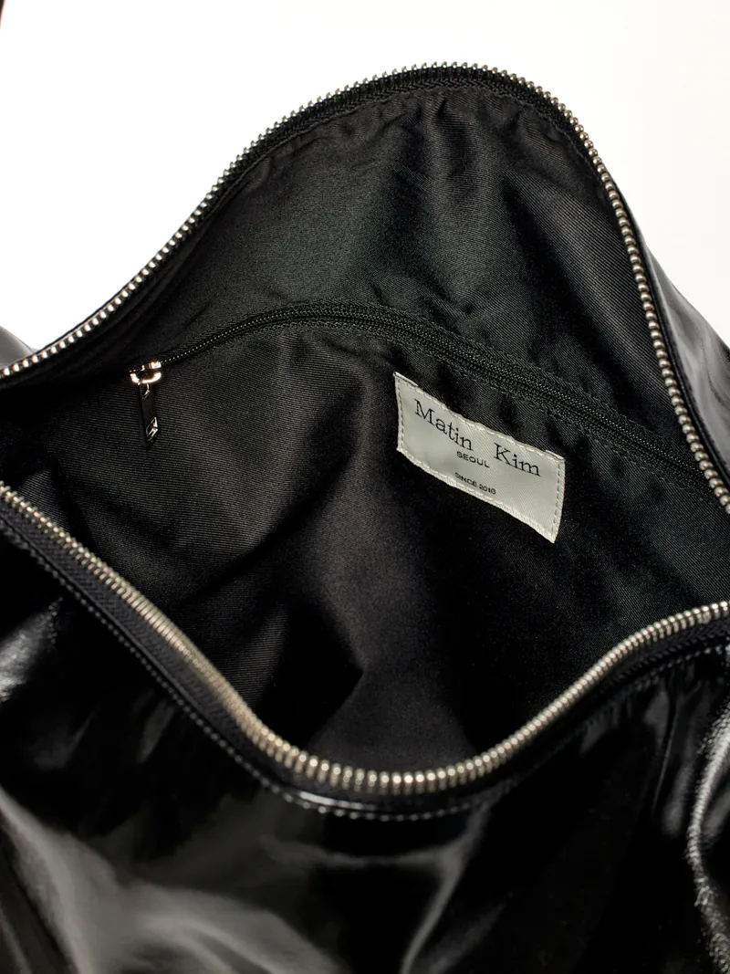 EMBOSSED LOGO LEATHER SHOULDER BAG